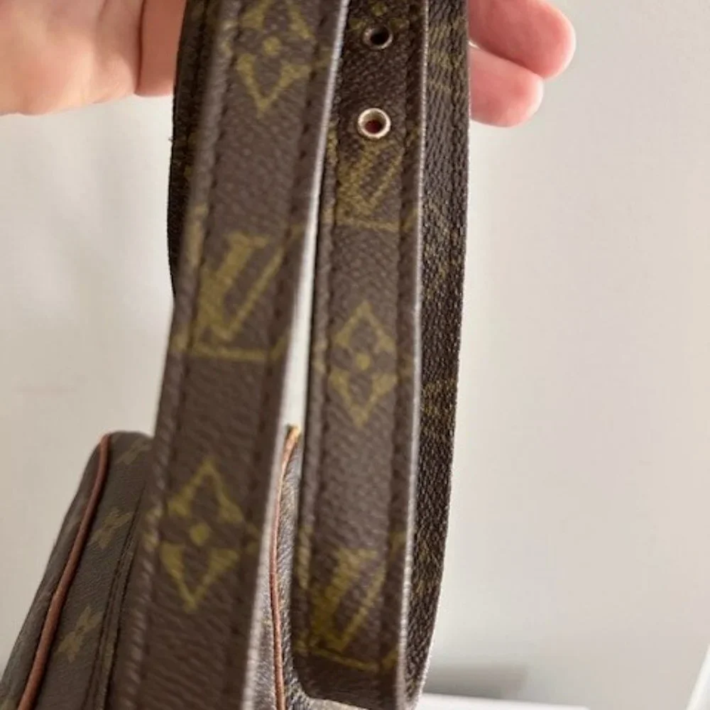 💙 Louis Vuitton Monogram Marceau Shoulder bag - Authentic